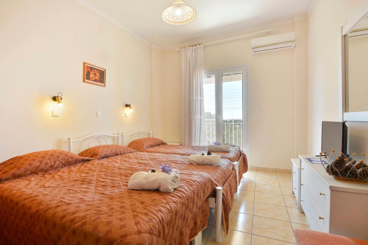 Apartamento Giokos Ágios Matthaíos Exterior foto